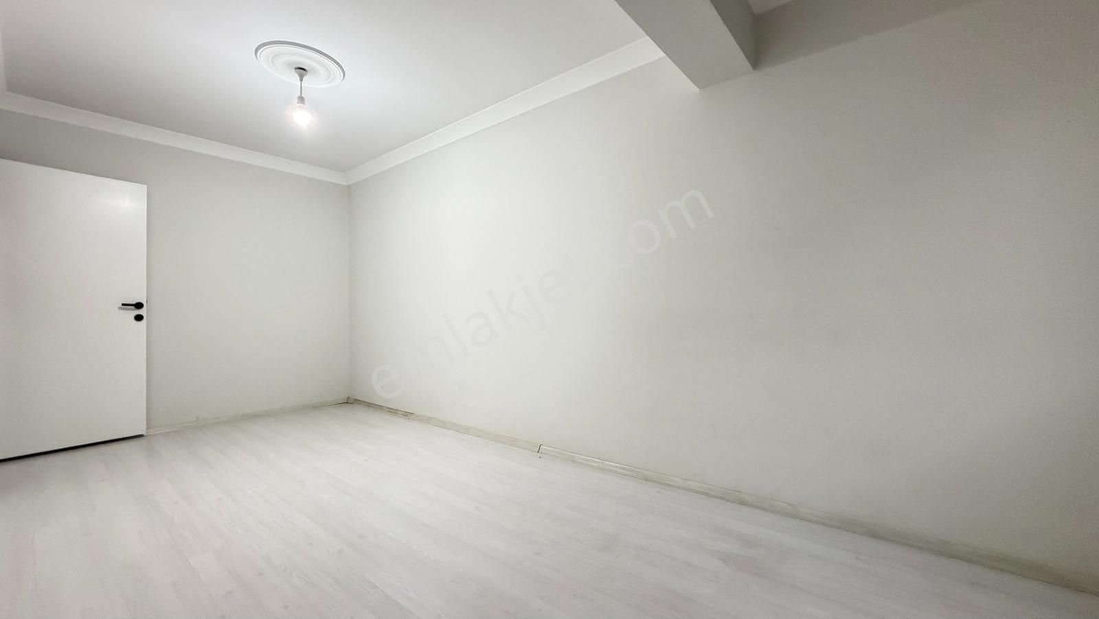 İlka'dan Talatpaşa Mh 1+1 Kiralık Daire Metrobüse 6 Dk - Görsel 5