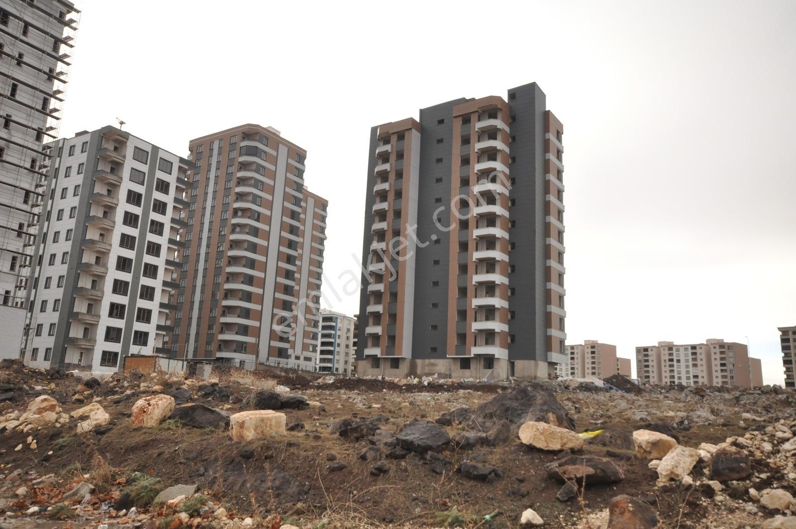 Coldwell Banker'dan Seyrantepede Kredi Kartı Seçecegiyle 1+1