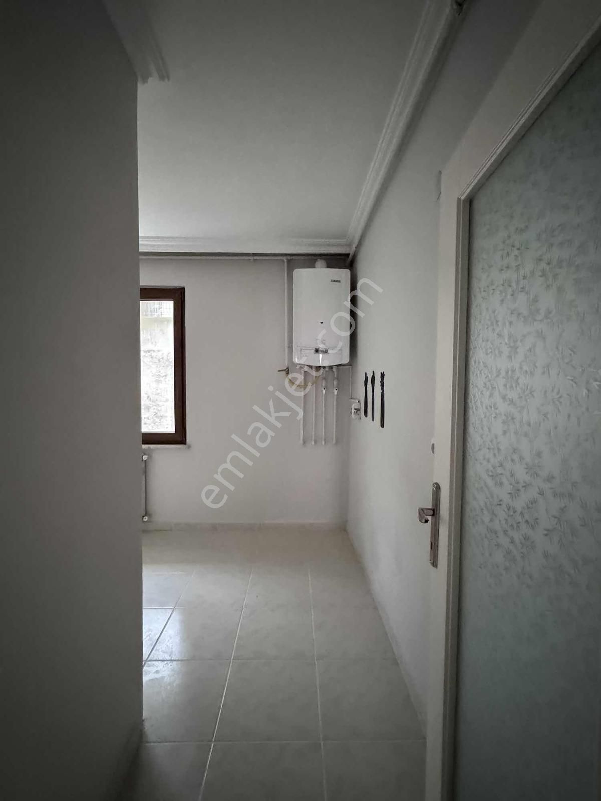 Çekmeköy Merkez Mh Kiralık Geniş Yeni Bina 2+1 Daire - Görsel 9