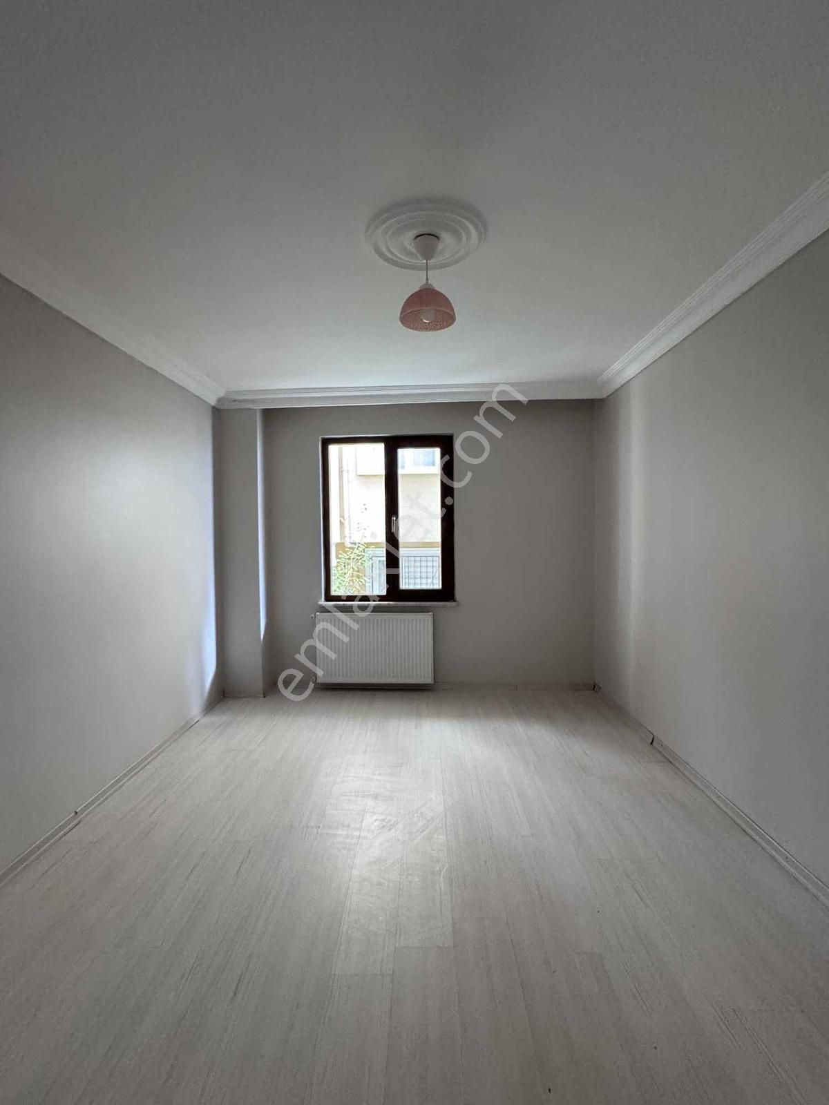 Çekmeköy Merkez Mh Kiralık Geniş Yeni Bina 2+1 Daire - Görsel 14