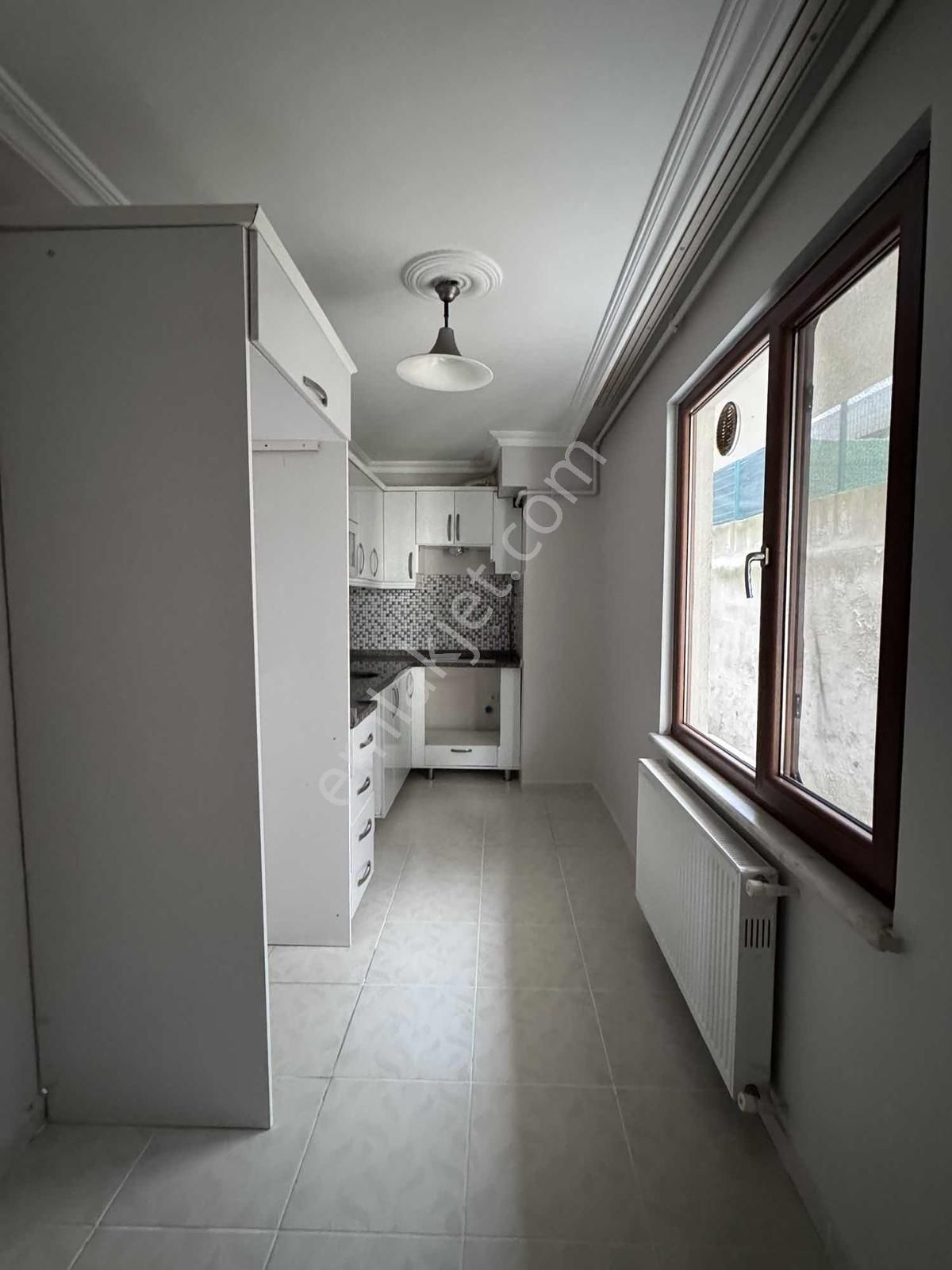 Çekmeköy Merkez Mh Kiralık Geniş Yeni Bina 2+1 Daire - Görsel 15