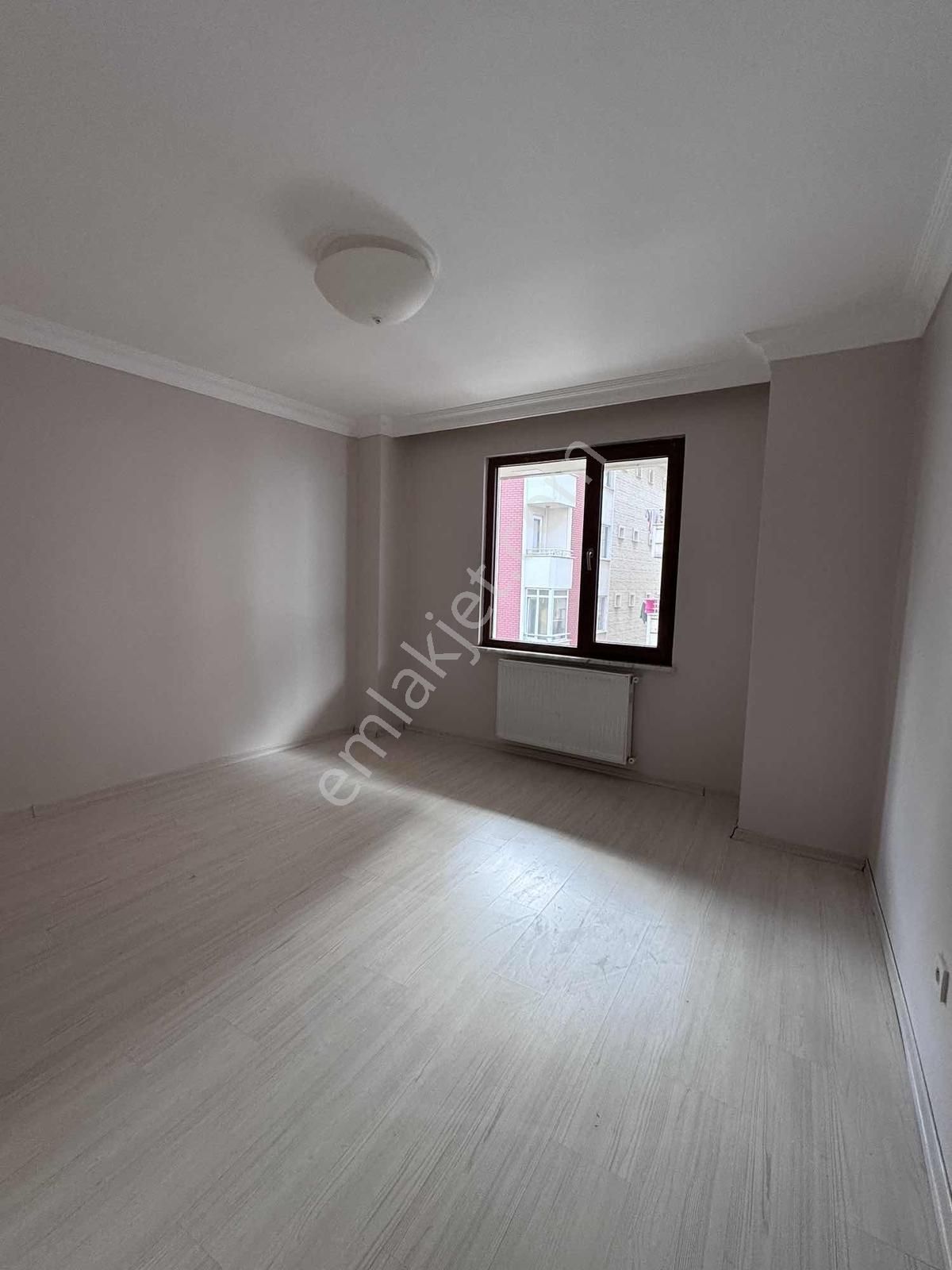 Çekmeköy Merkez Mh Kiralık Geniş Yeni Bina 2+1 Daire - Görsel 5