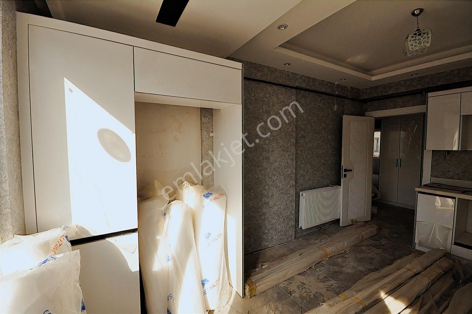 Coldwell Banker'den Merkezi Lokasyon Kiralık 3+1 0 Daire - Görsel 17