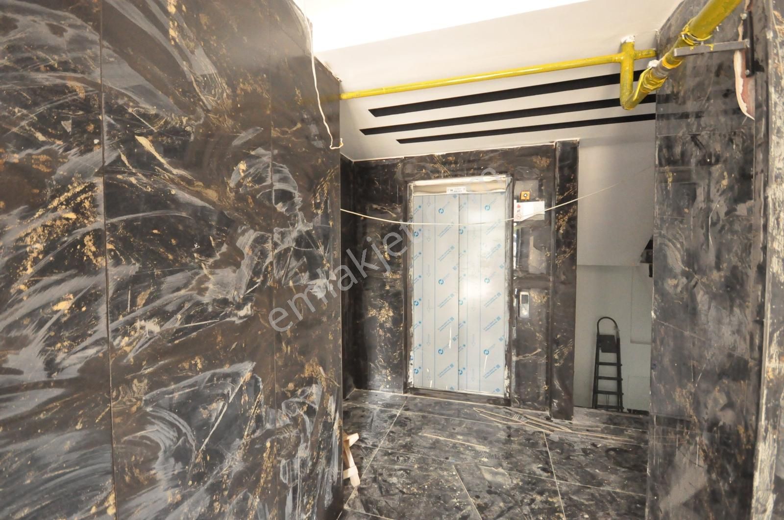 Coldwell Banker'den Merkezi Lokasyon Kiralık 3+1 0 Daire - Görsel 6