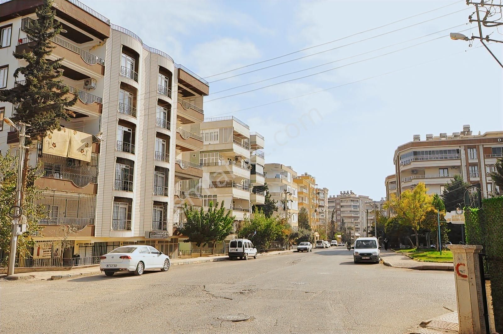 Coldwell Banker'den Merkezi Lokasyon Kiralık 3+1 0 Daire - Görsel 20