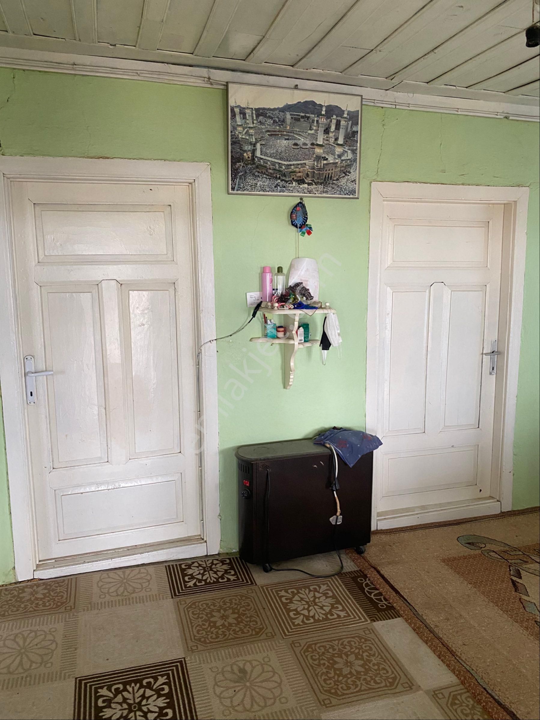 Avlulu Kargır Ev Ve Samanlık - Görsel 29