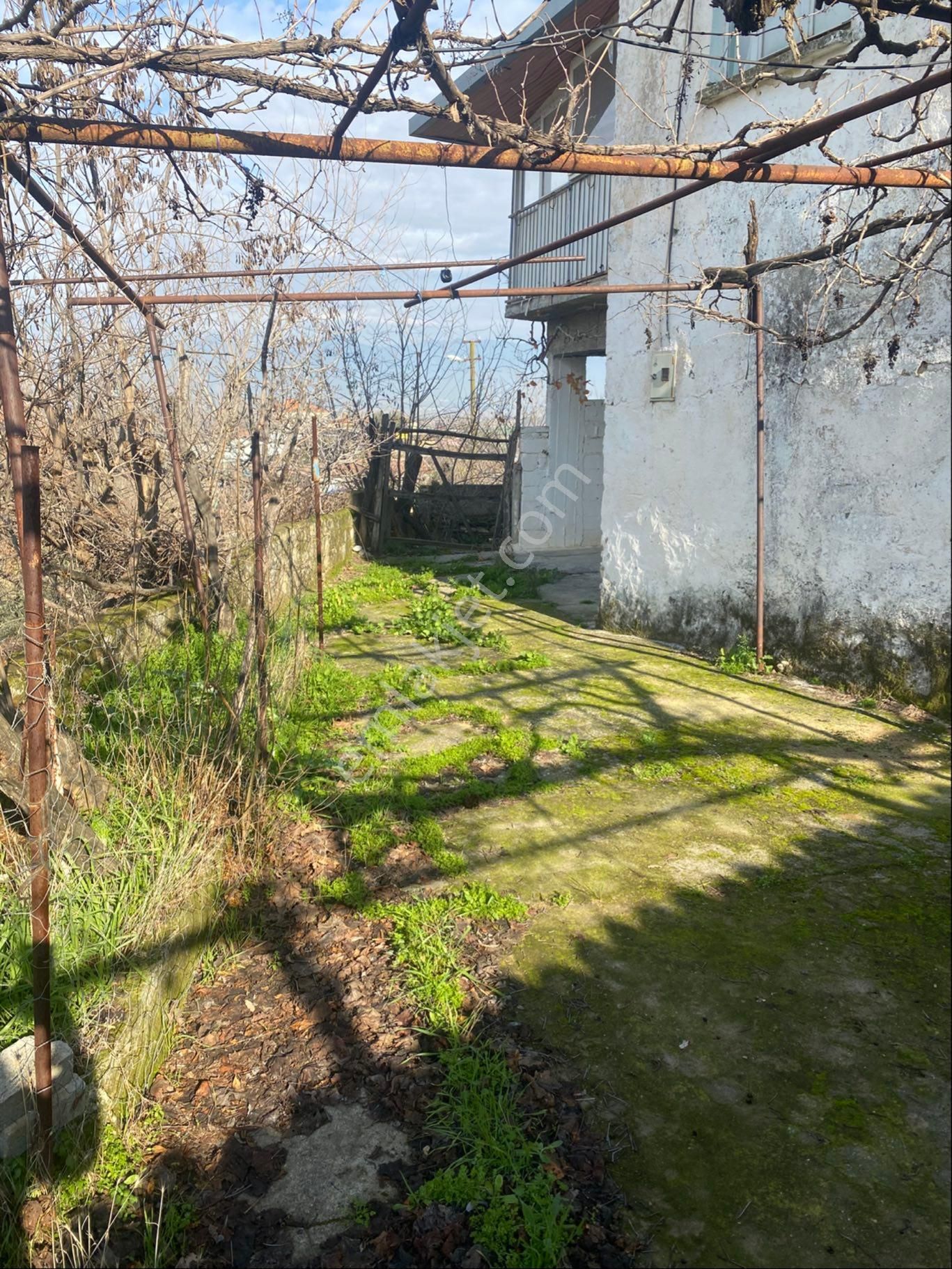 Avlulu Kargır Ev Ve Samanlık - Görsel 34