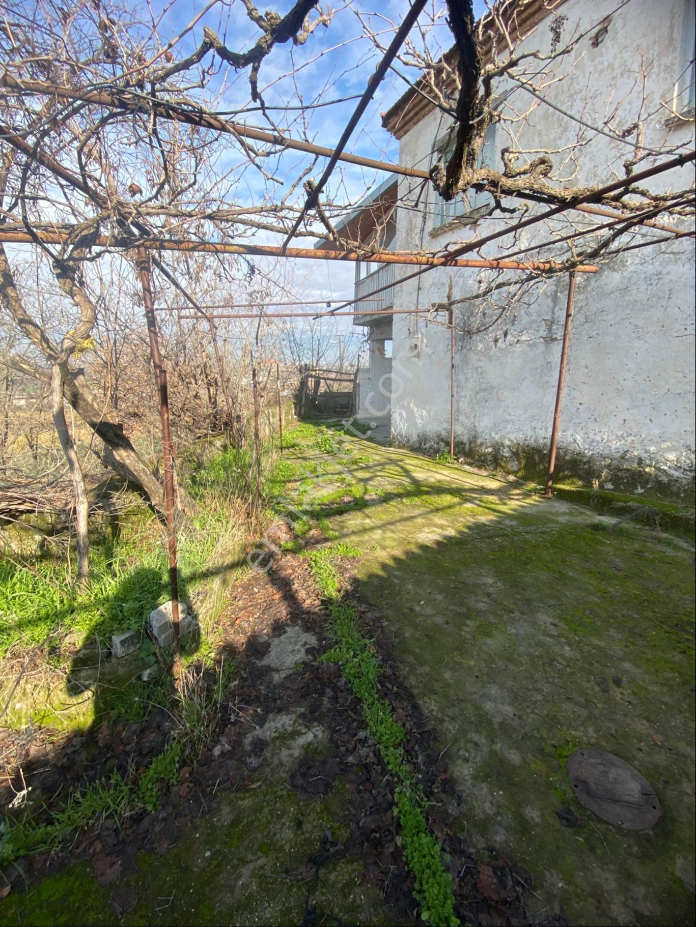 Avlulu Kargır Ev Ve Samanlık - Görsel 35