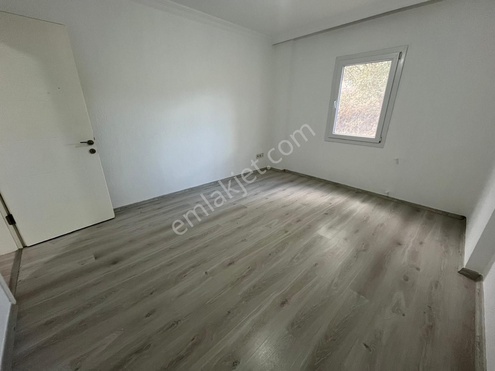 Yakaköyde 3+1 Bahçe Katı Eşyasız Kiralık Daire - Görsel 9