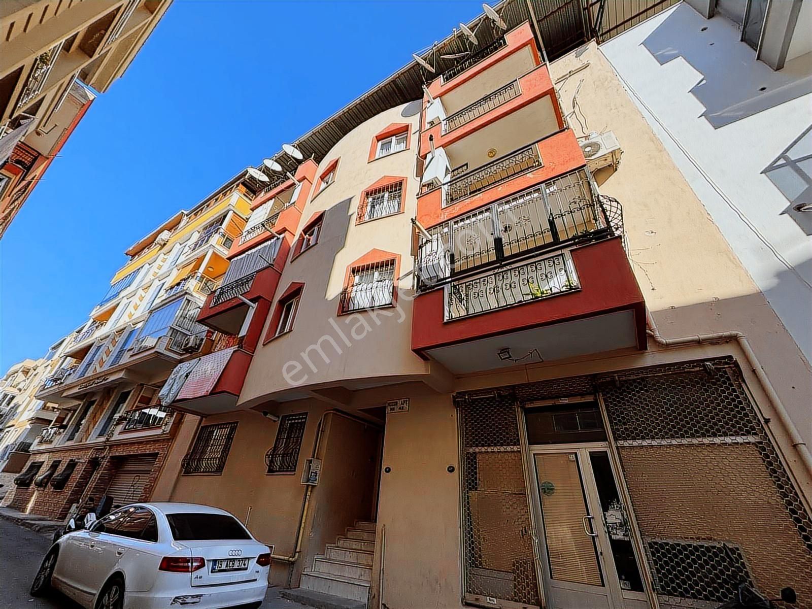 İzmir Çiğli Küçük Çiğli Mh. Geniş 135 M² 3+1 Satılık Daire Cb Ph - Görsel 29