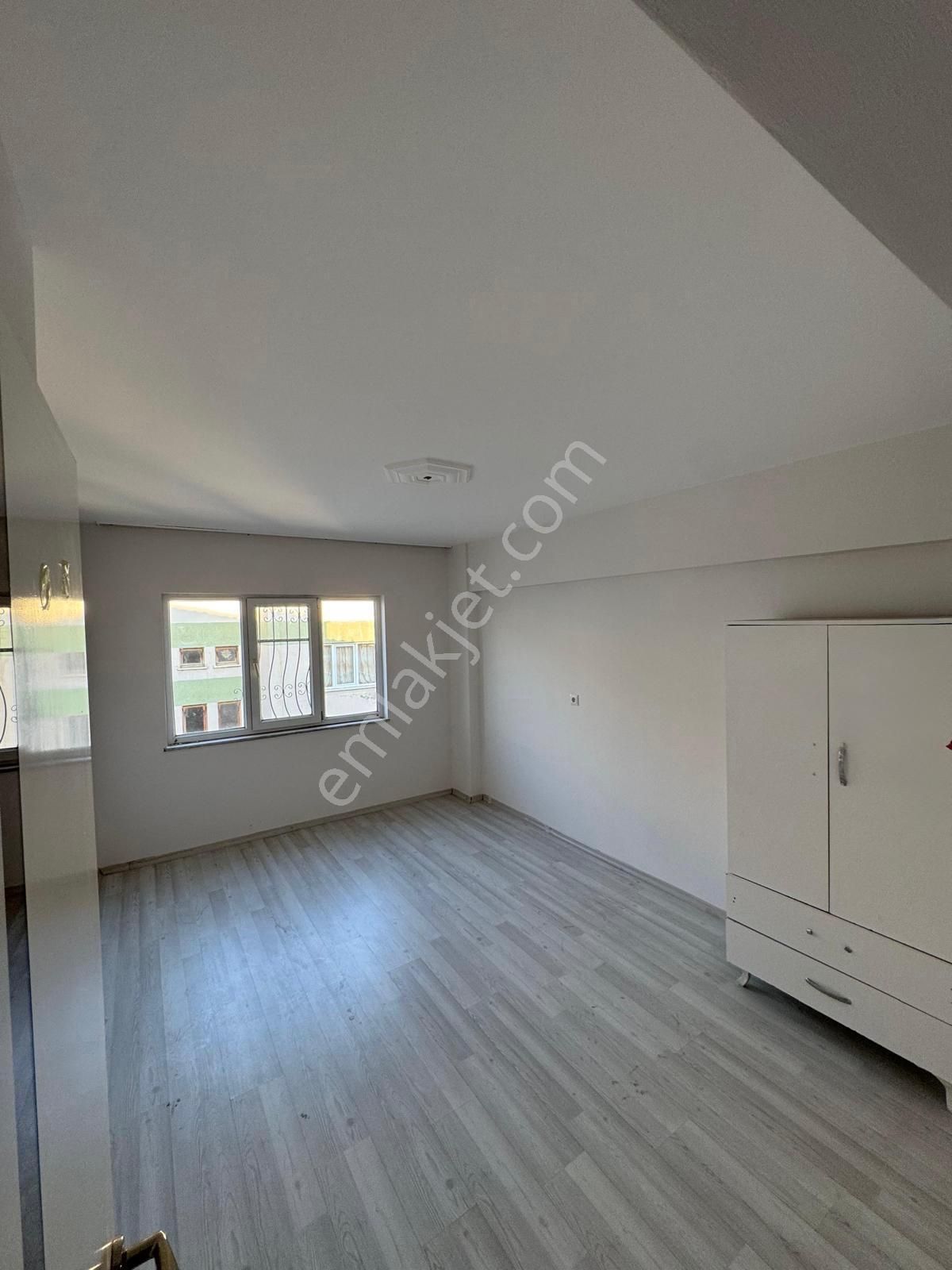Mehmetçik'de 2+1 130m2 İçi Yenilenmiş Full Kredi İmkanlı Daire - Görsel 5