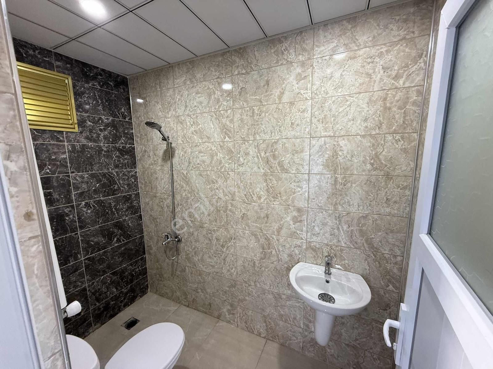 Atakent'te Kiralık 2+1 Geniş Daire - Görsel 21