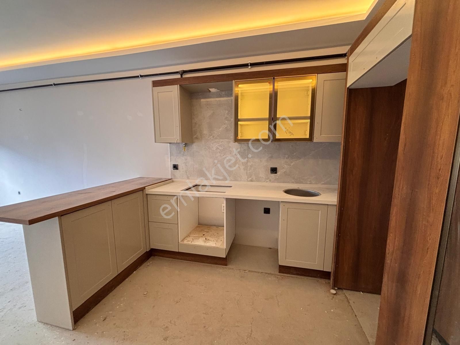 İzmir Menemen Seyrek Havuzlu Güvenlikli 1+1 Satılık Daire Cb Ph - Görsel 4