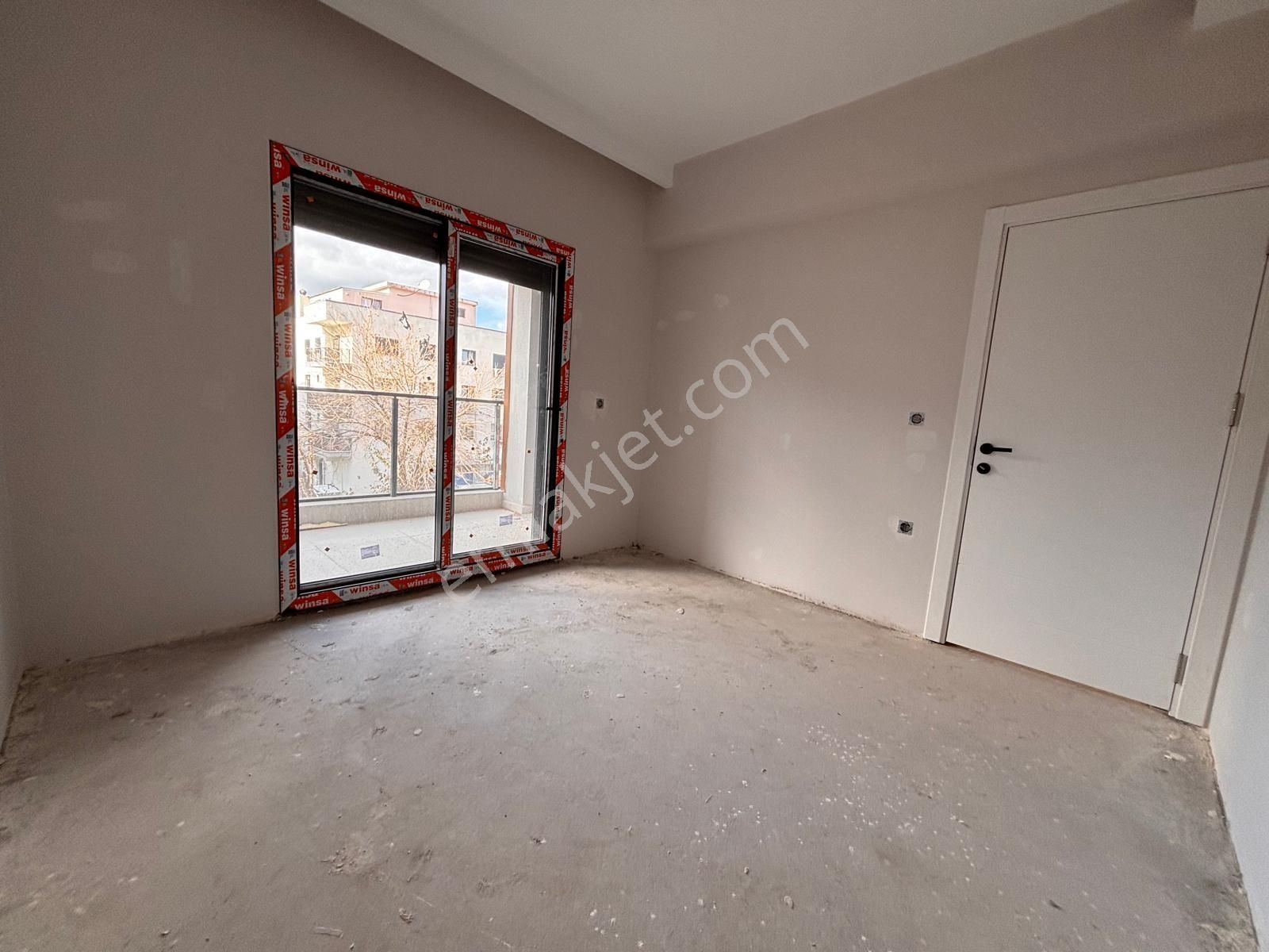 İzmir Menemen Seyrek Havuzlu Güvenlikli 1+1 Satılık Daire Cb Ph - Görsel 10
