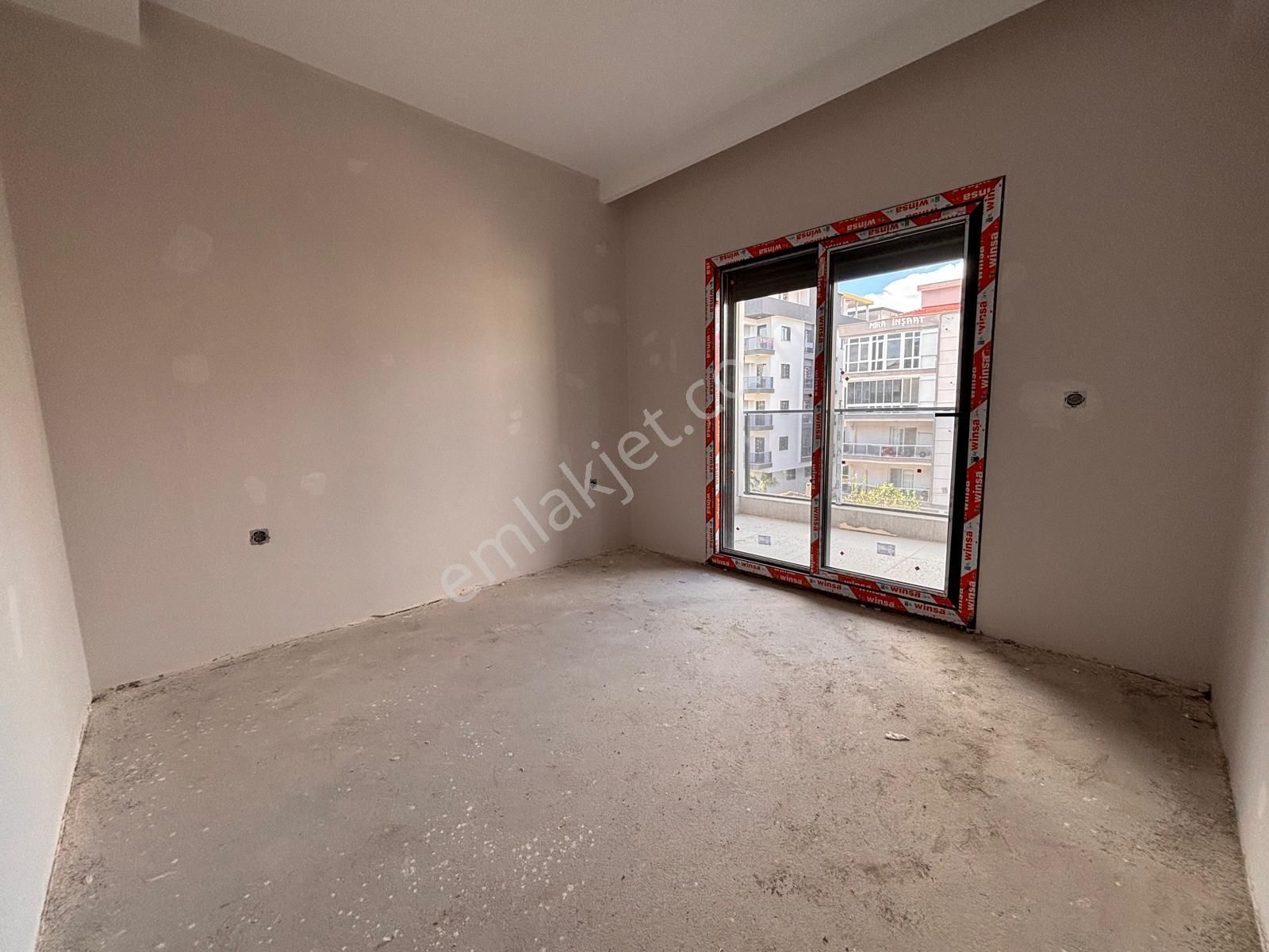 İzmir Menemen Seyrek Havuzlu Güvenlikli 1+1 Satılık Daire Cb Ph - Görsel 9