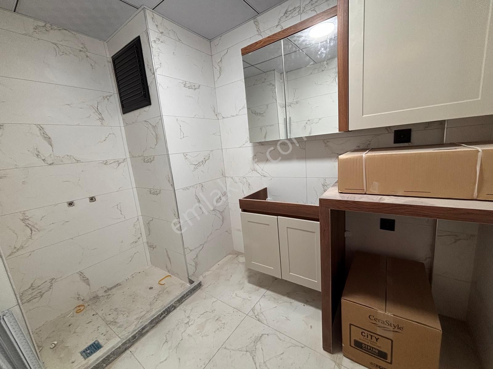 İzmir Menemen Seyrek Havuzlu Güvenlikli 1+1 Satılık Daire Cb Ph - Görsel 8