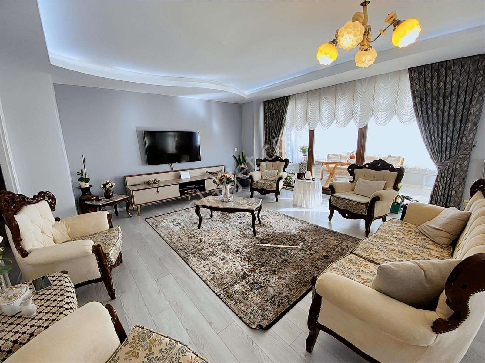 Dere Gayrimenkulden Muhteşem Konumda Satılık Geniş 3+1 Daire - Görsel 5