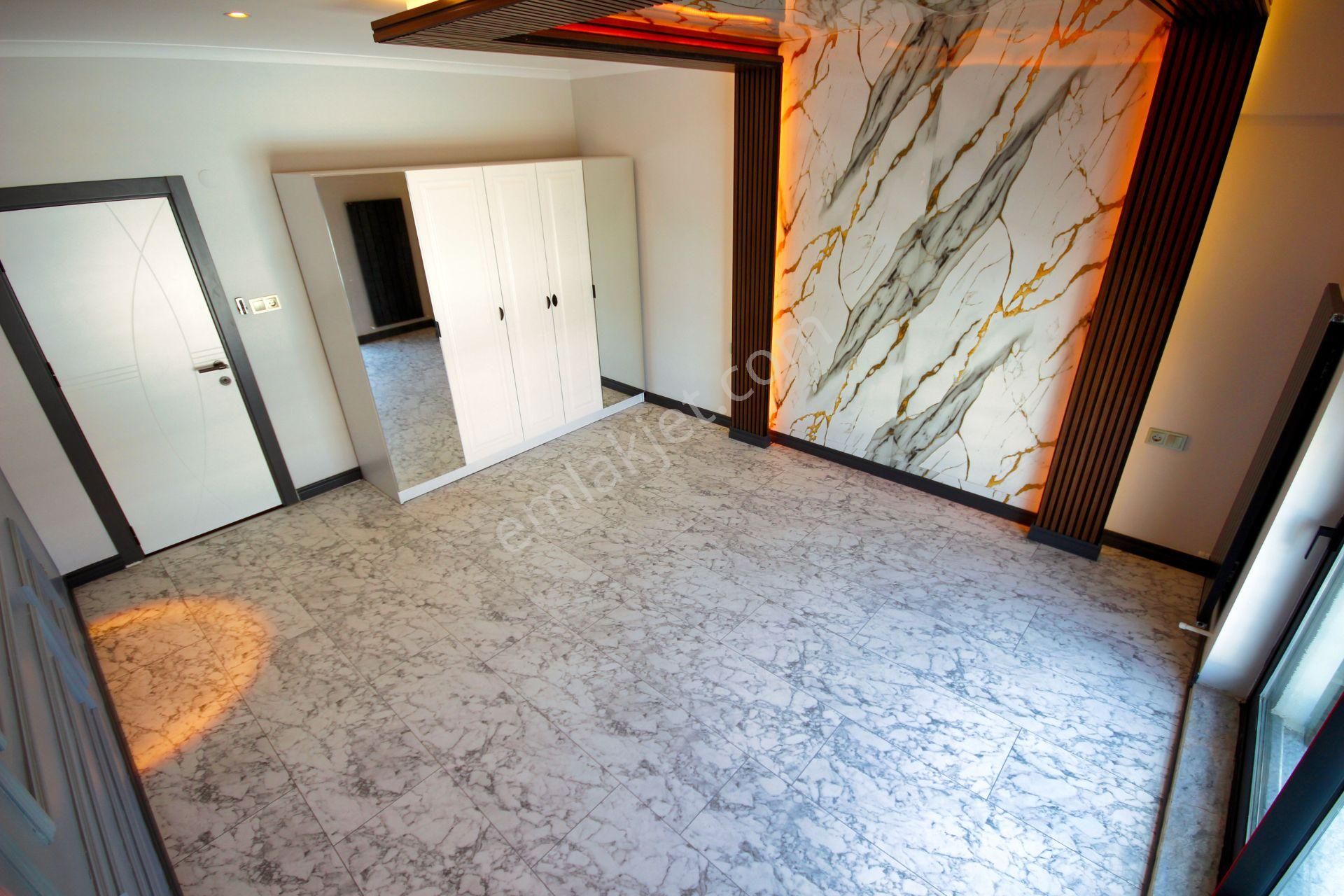 🛑🛑aktiften Sarıkız'da Modern Mimarinin Eşsiz Çizgiler İle Buluştuğu Çift Mutfaklı 5+1 Villa - Görsel 3
