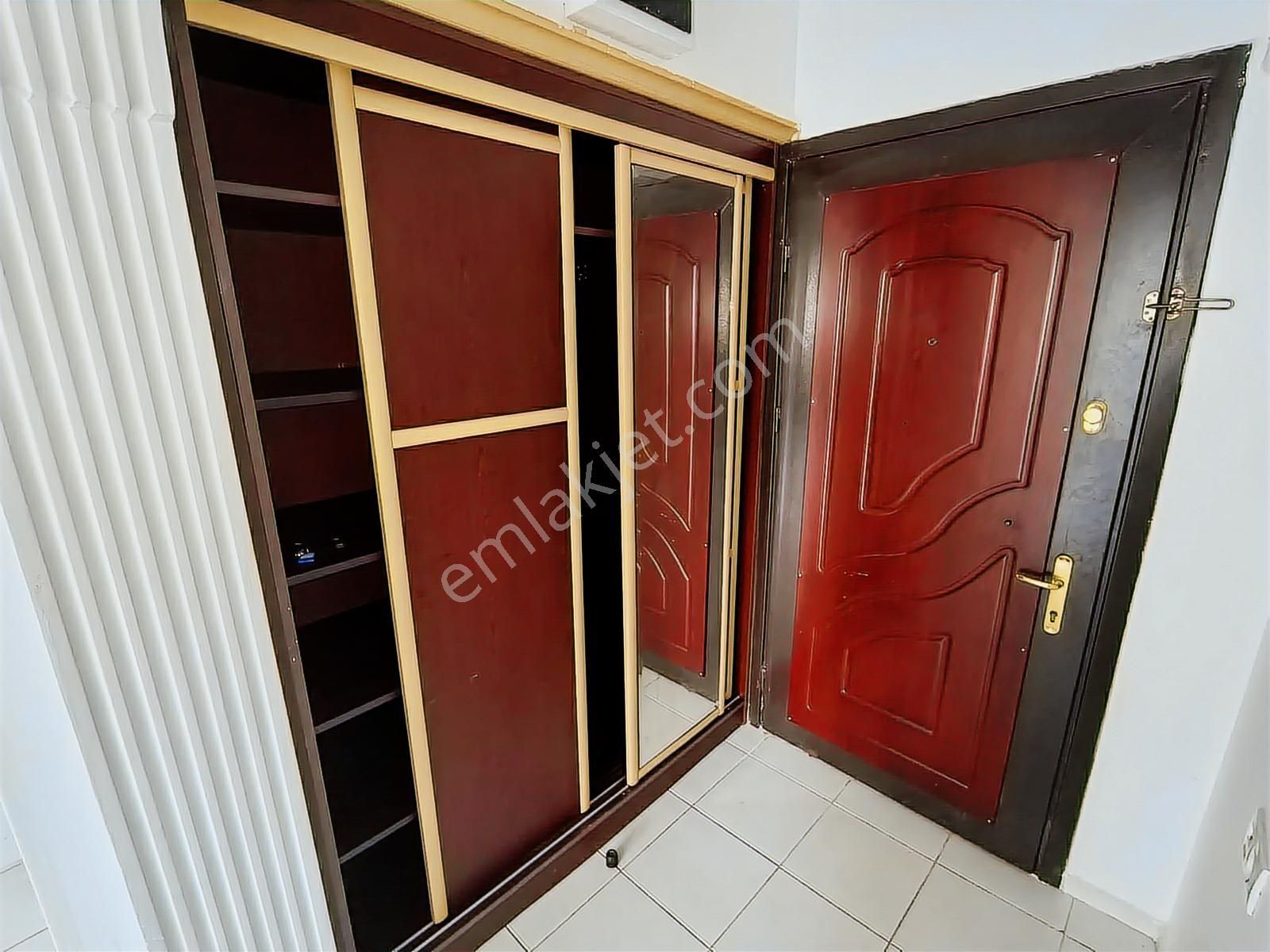 İzmir Menemen Ulukent 9 Eylül Mah. 120m² 3+1 Kiralık Daire Cb Ph - Görsel 2