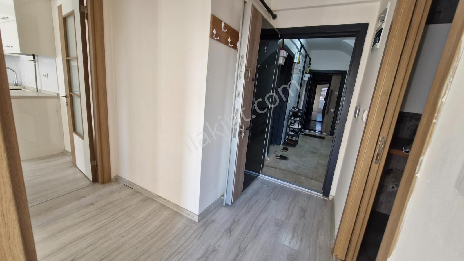 İzmir Buca Dumlupınar İnönü Mh. Satılık 2+1 84m² Daire Cb Ph - Görsel 7