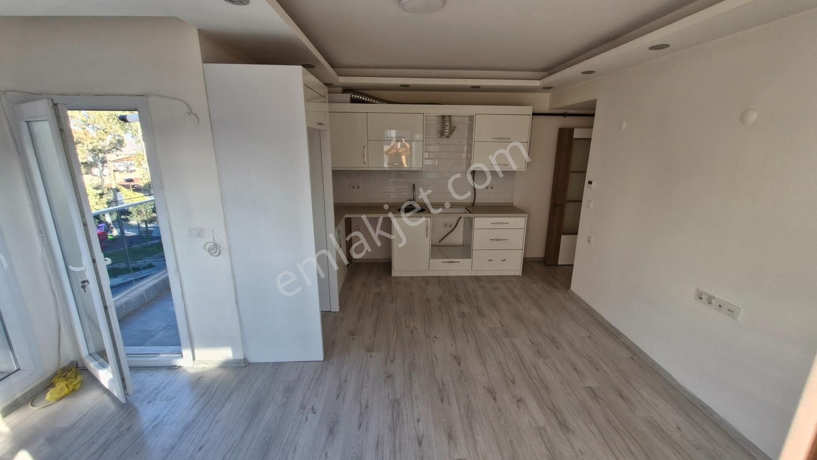 İzmir Buca Dumlupınar İnönü Mh. Satılık 2+1 84m² Daire Cb Ph - Görsel 12