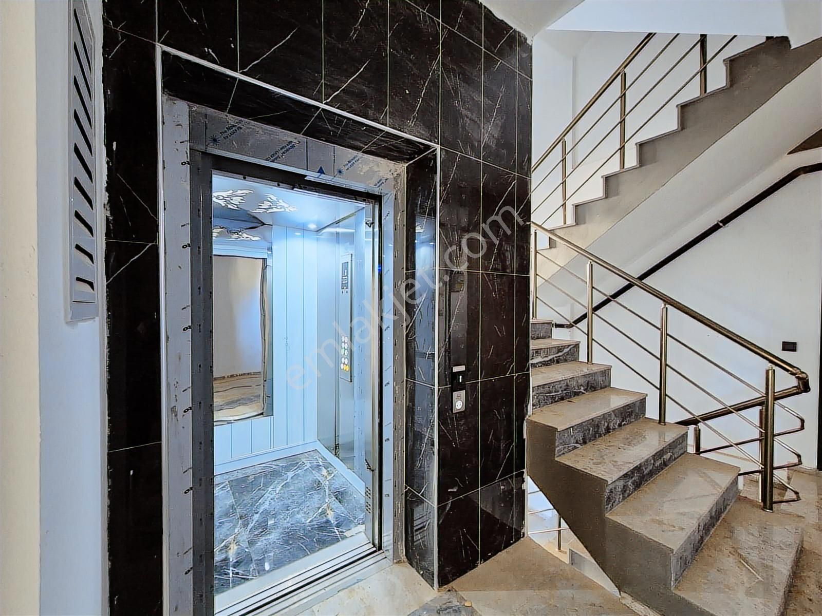 Göçerlerde Şehir Hastanesi 2 Km Havuzlu Site İçi*1+1 Daire - Görsel 7