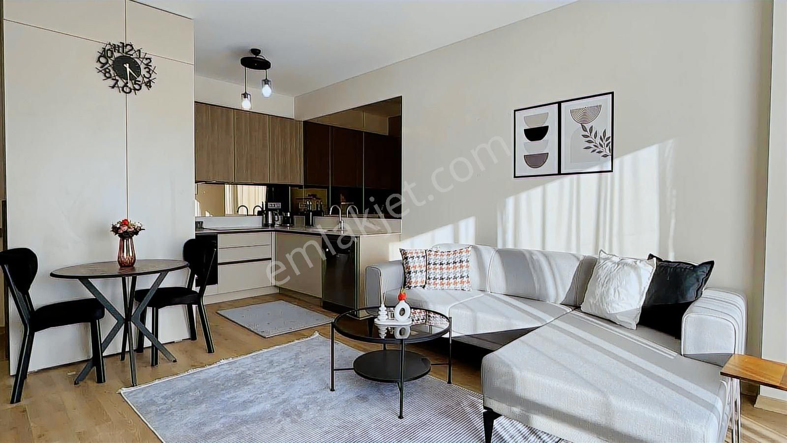 Antalya Aksu Altıntaş 1+1 Katta Eşyalı Kiralık Daire