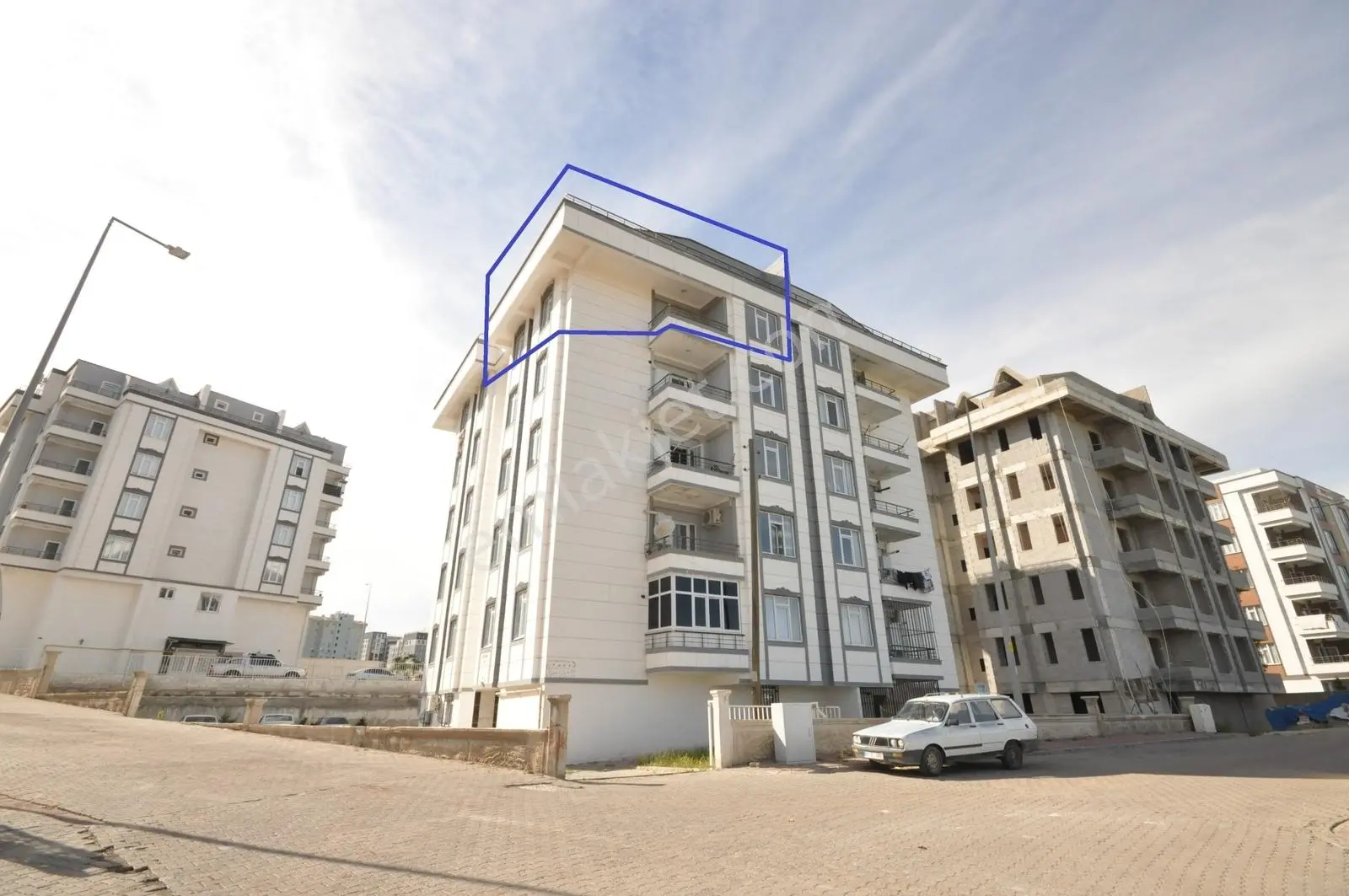 Coldwell Banker'dan Batıkente Ön Cephe 0 3+2 Dublex Daire