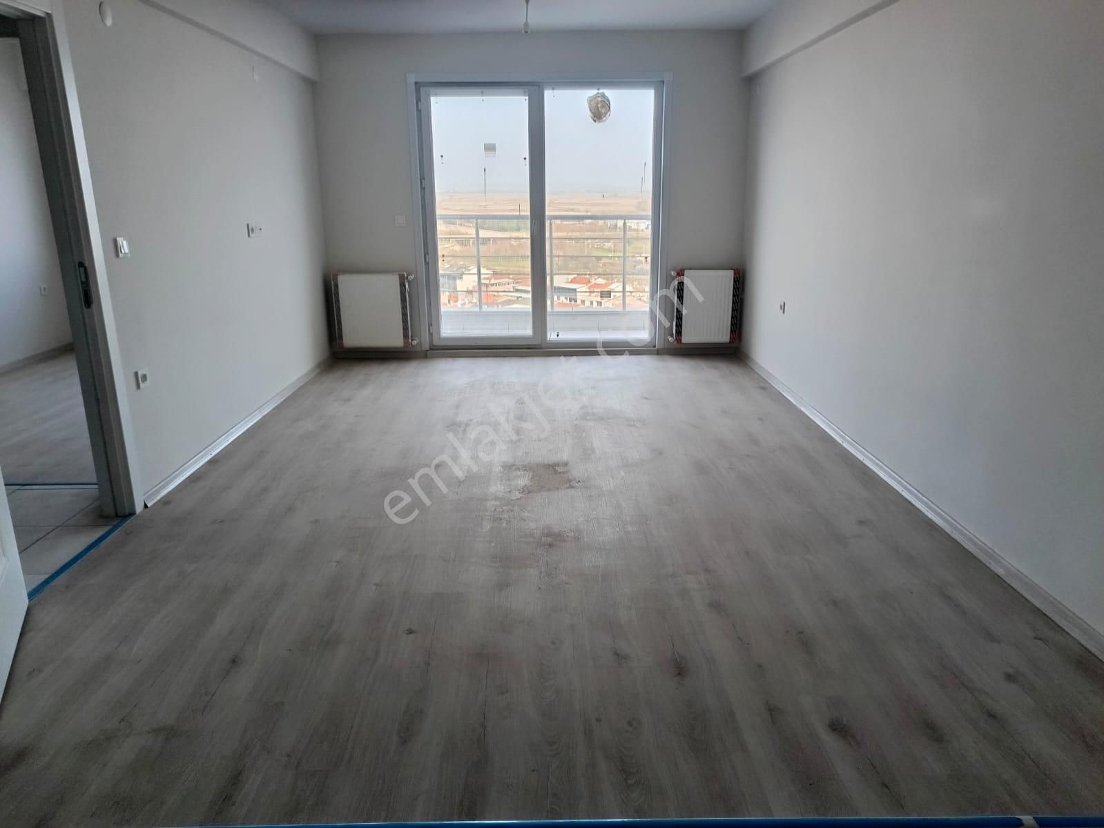 Biga Toplu Konutlarda Acil Satılık 2+1 Sıfır Daire - Görsel 3