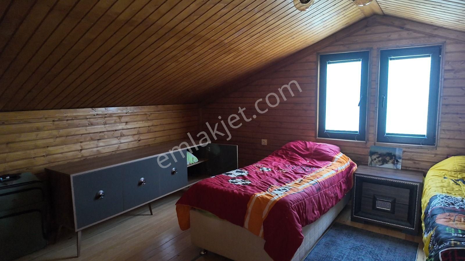 C21 Loca Gökçeyazı'da Şahane Ahşap Çiftlik Evi Ve Meyve Bahçesi - Görsel 24