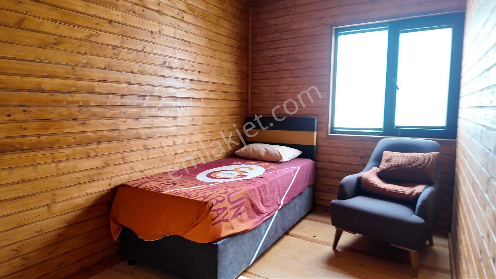 C21 Loca Gökçeyazı'da Şahane Ahşap Çiftlik Evi Ve Meyve Bahçesi - Görsel 22