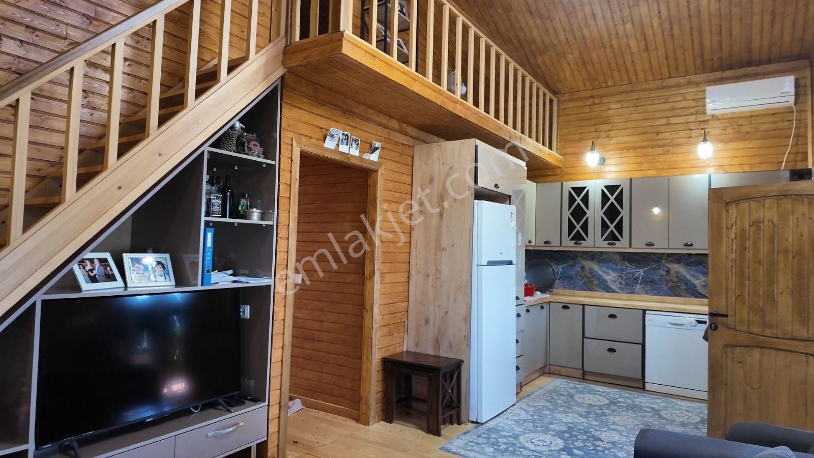 C21 Loca Gökçeyazı'da Şahane Ahşap Çiftlik Evi Ve Meyve Bahçesi - Görsel 14