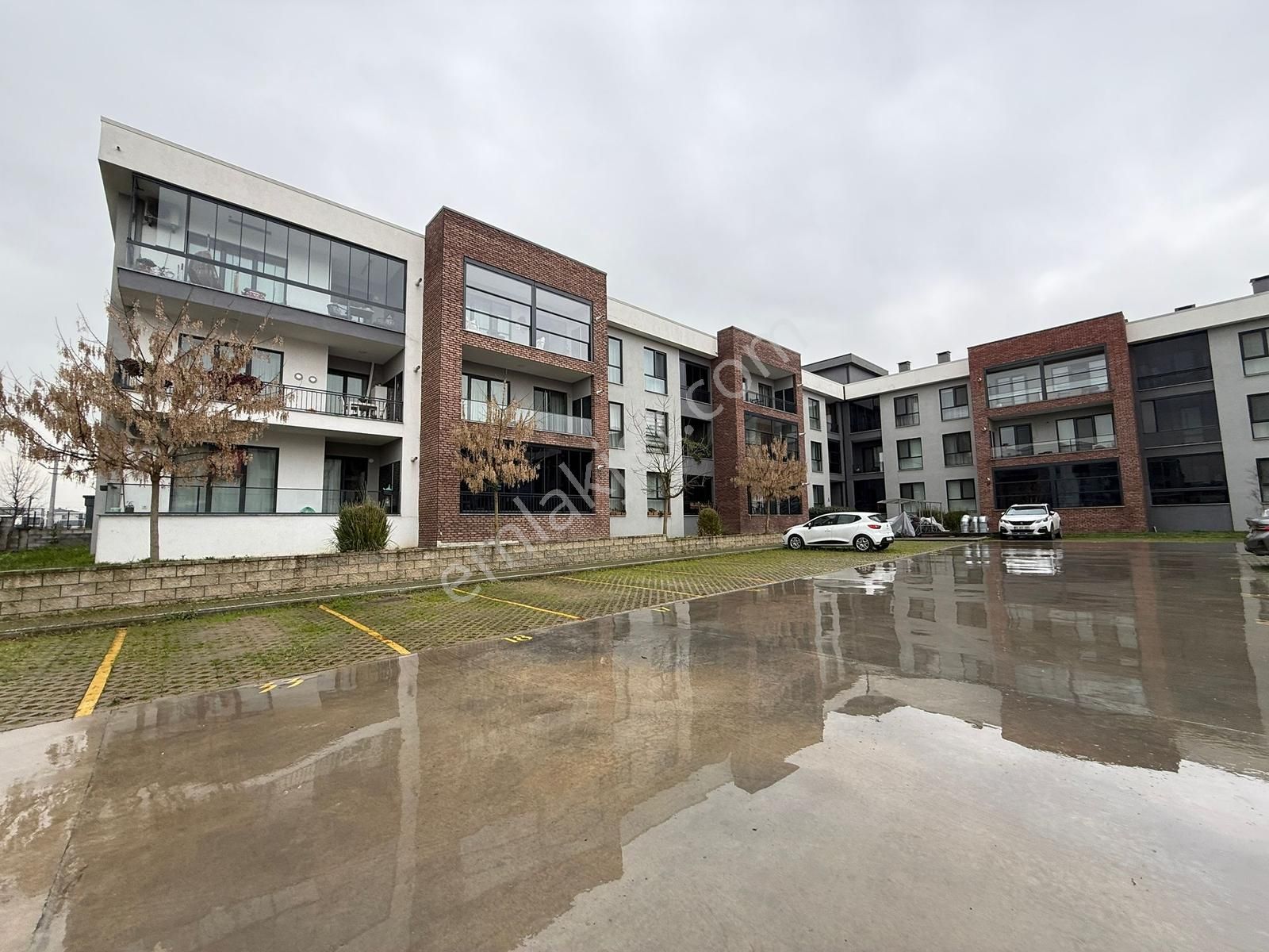 Site İçerisinde Tam Köşe Konumda 3+1 Satılık Lüks Daire Fırsatı - Görsel 14