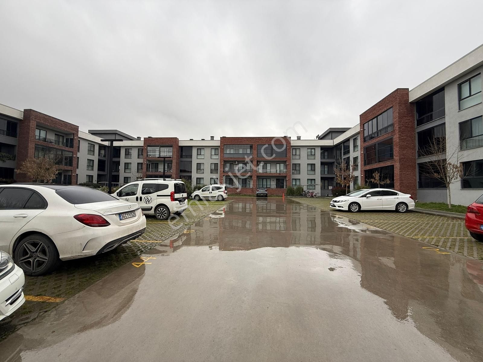 Site İçerisinde Tam Köşe Konumda 3+1 Satılık Lüks Daire Fırsatı - Görsel 13