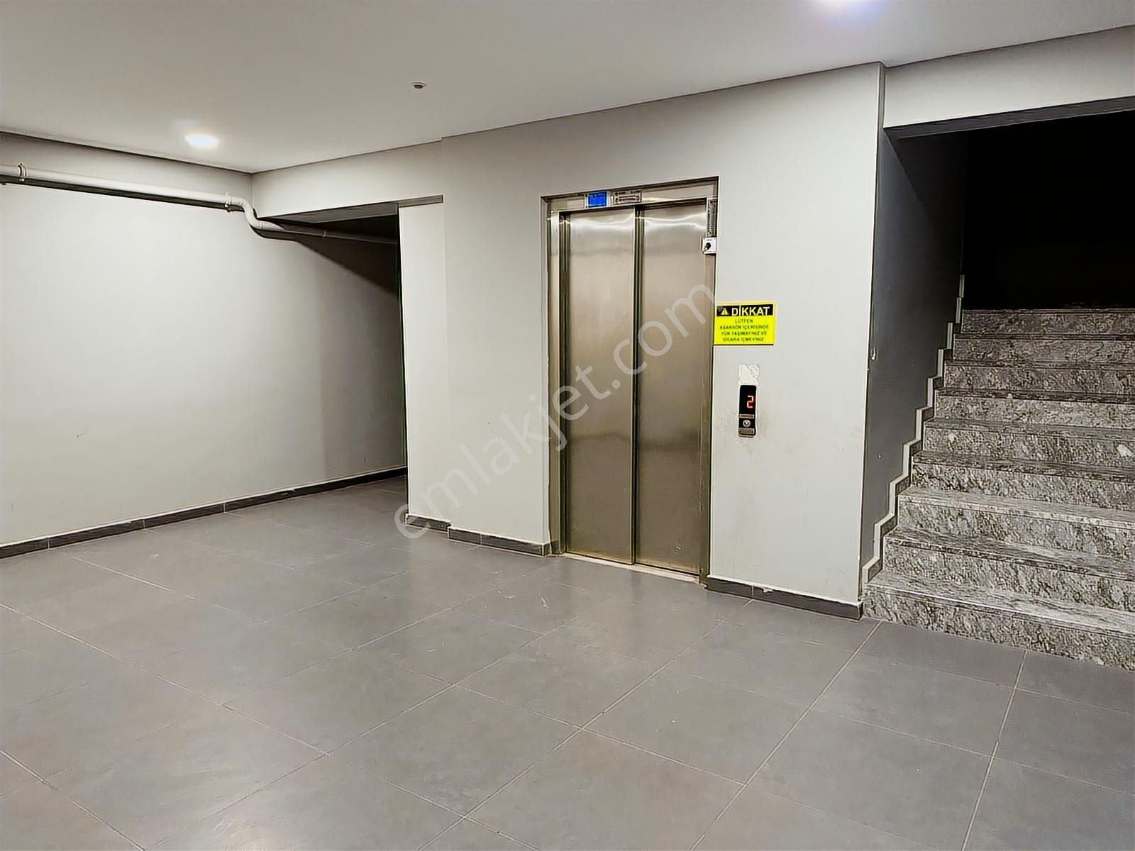 Site İçerisinde Tam Köşe Konumda 3+1 Satılık Lüks Daire Fırsatı - Görsel 31