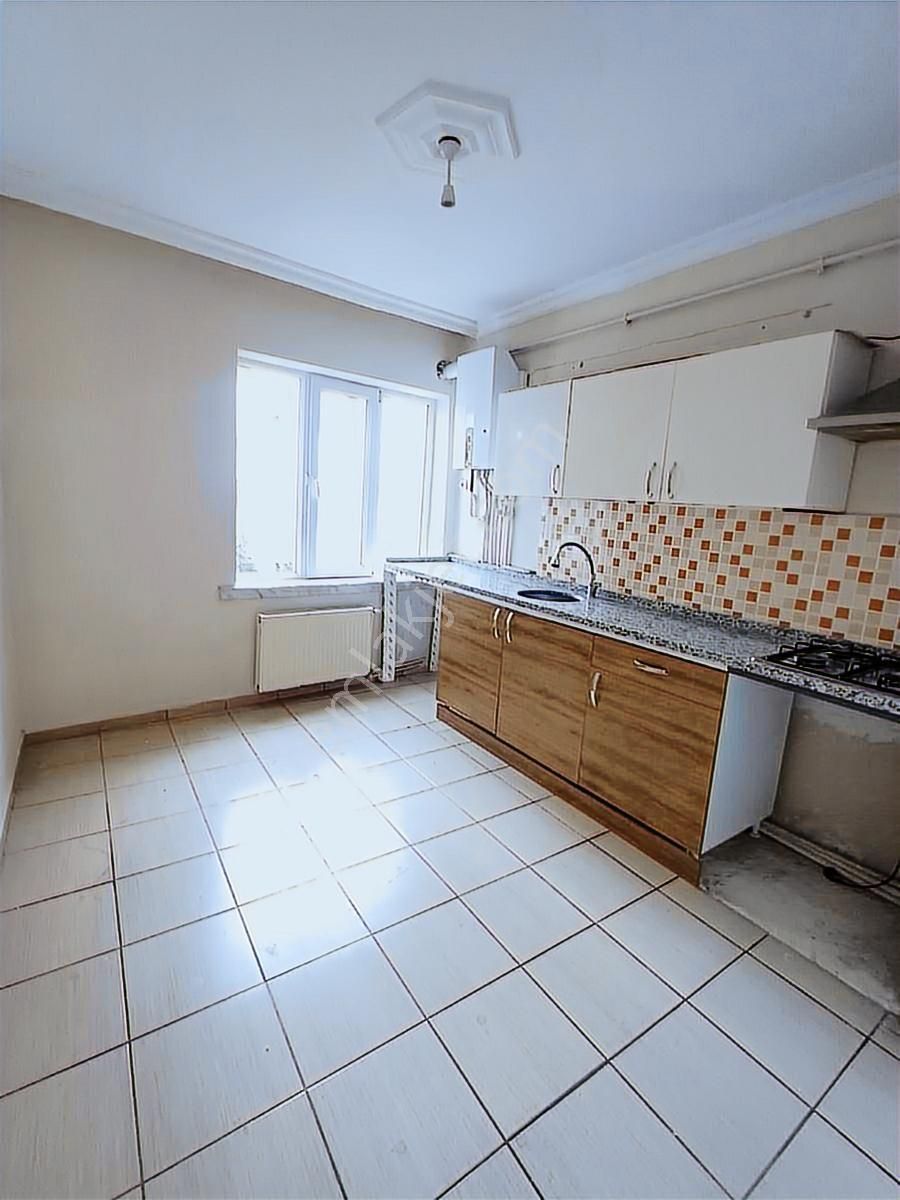 Çarşı Merkezde Satılık 2+1 Bakımlı Daire Hatboyu Cad.arka Sokağı - Görsel 5