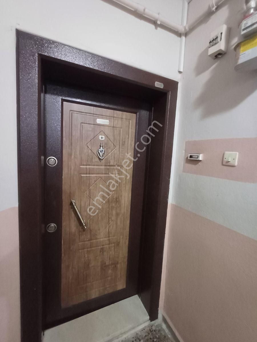 Çarşı Merkezde Satılık 2+1 Bakımlı Daire Hatboyu Cad.arka Sokağı - Görsel 4