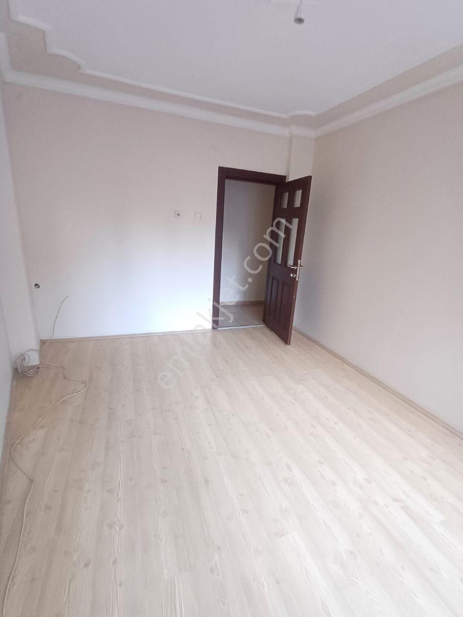 Çarşı Merkezde Satılık 2+1 Bakımlı Daire Hatboyu Cad.arka Sokağı - Görsel 6
