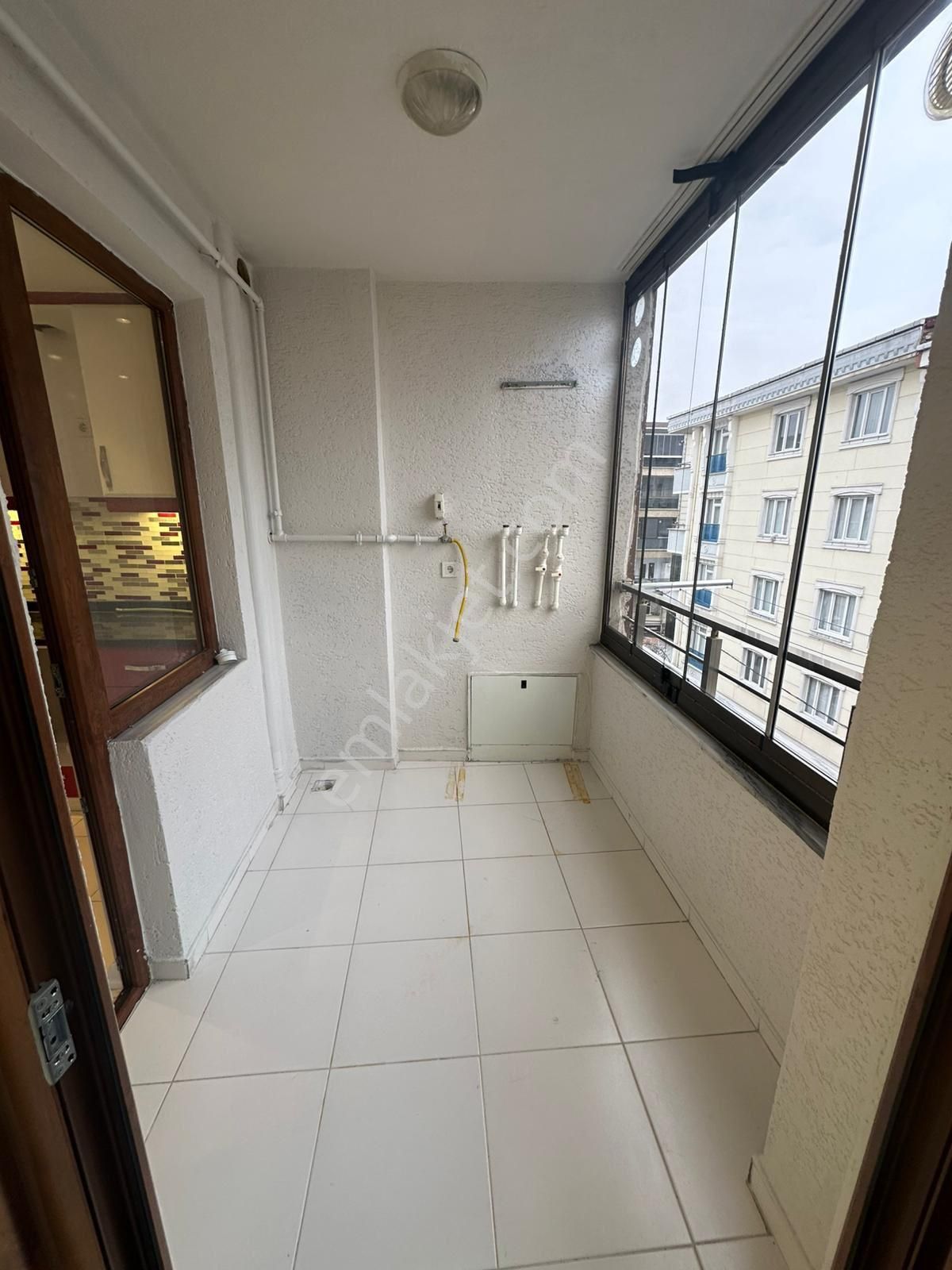 Resmi Kurumların Avm'nin Dibinde 2+1 Ara Kat - Görsel 10