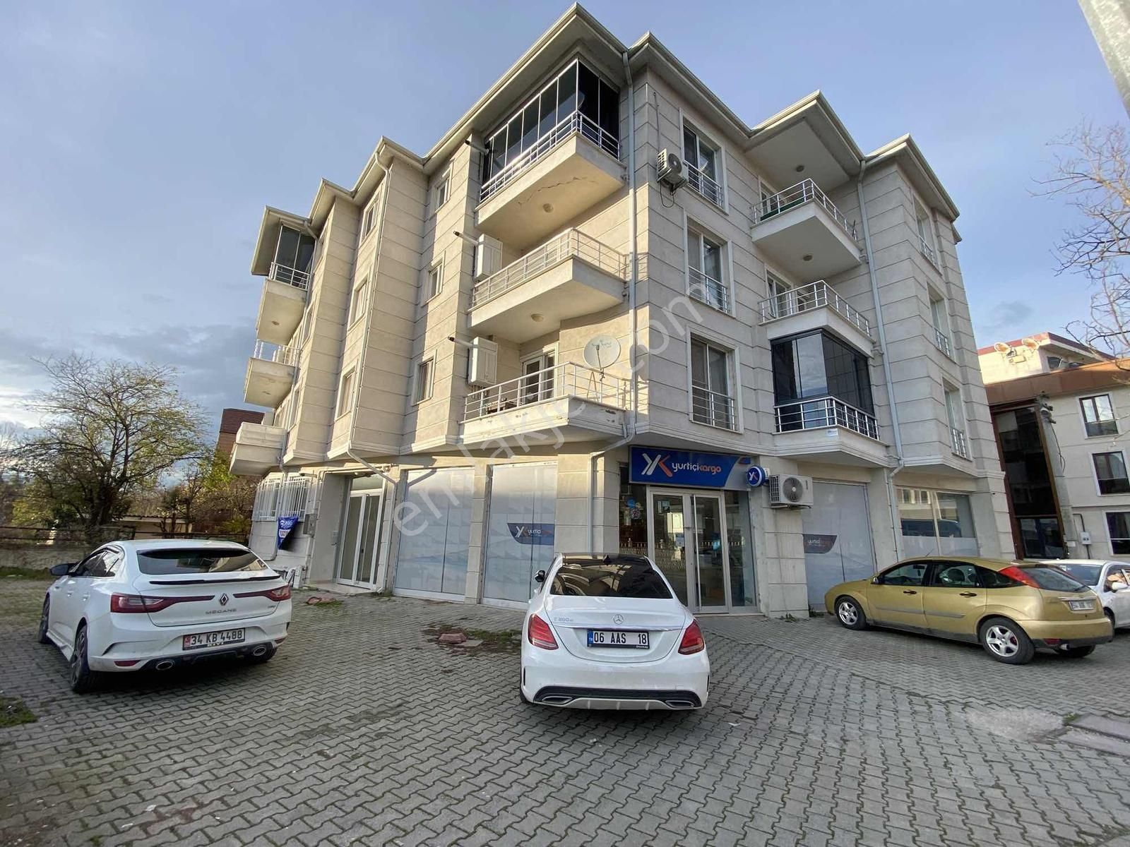 Merkez Eğitim Araştırma Hastanesine 500 M. Satılık 1+1 Daire - Görsel 2