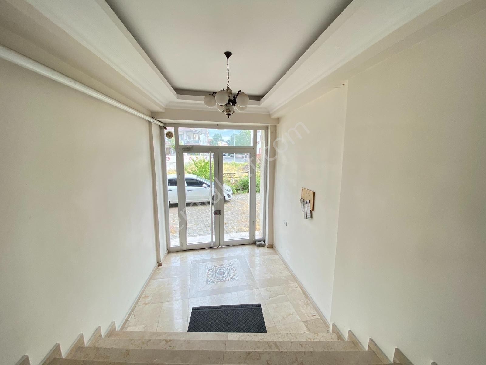 Merkez Eğitim Araştırma Hastanesine 500 M. Satılık 1+1 Daire - Görsel 8