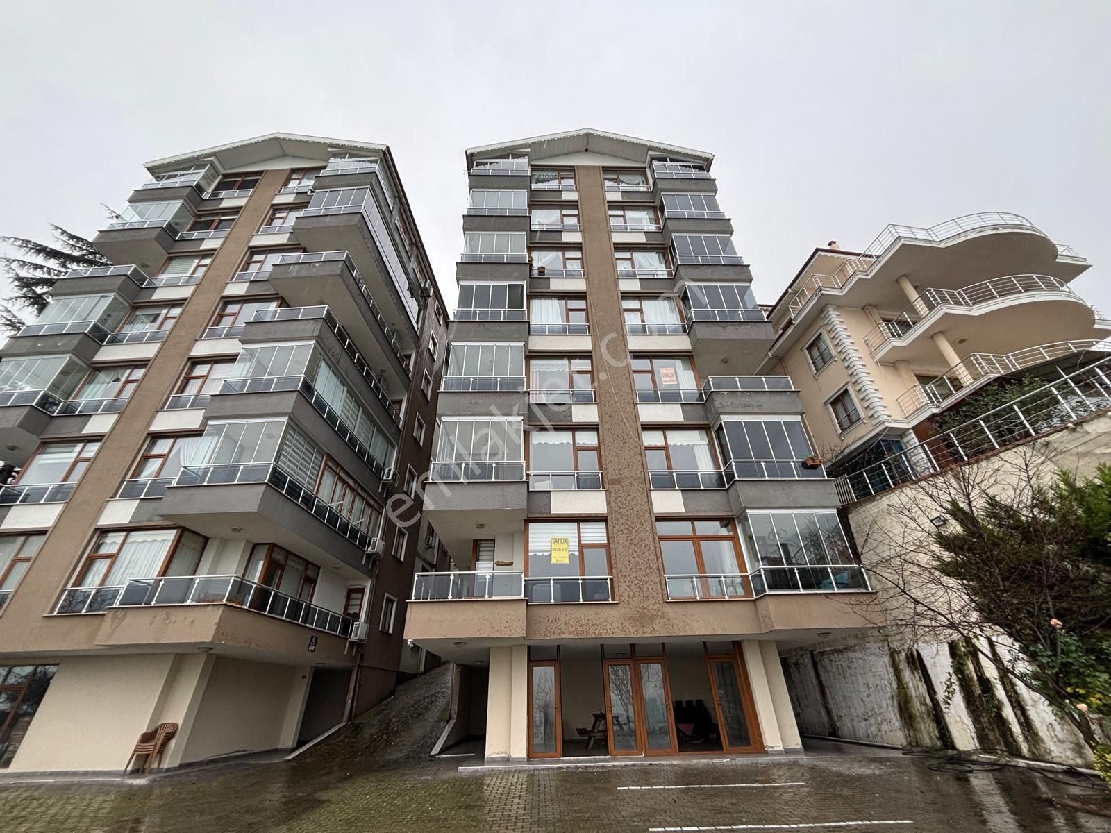 Deha Emlak'tan Eşyalı Kiralık 3+1 Deniz Kenarında Mersinde - Görsel 16