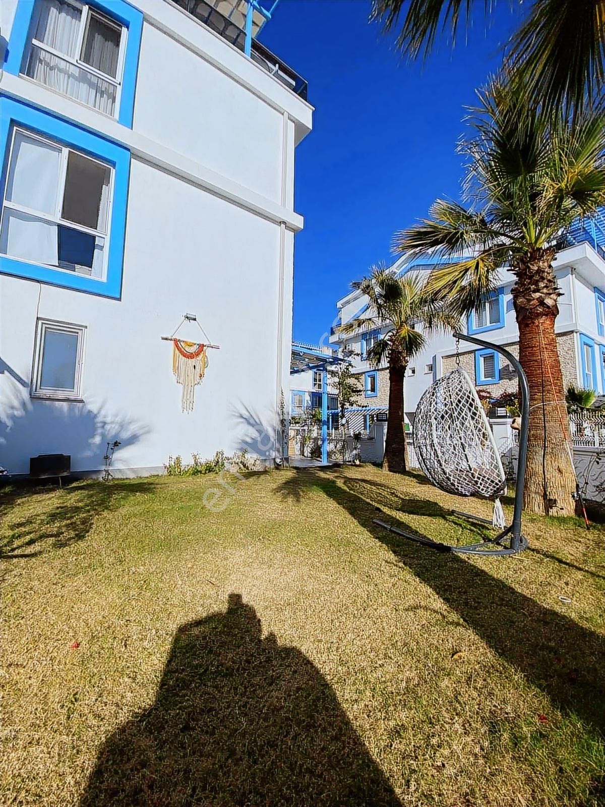 Dalamanda Alaçatı Esintili, Geniş Bahçeli Özel 2+1 Dubleks - Görsel 11