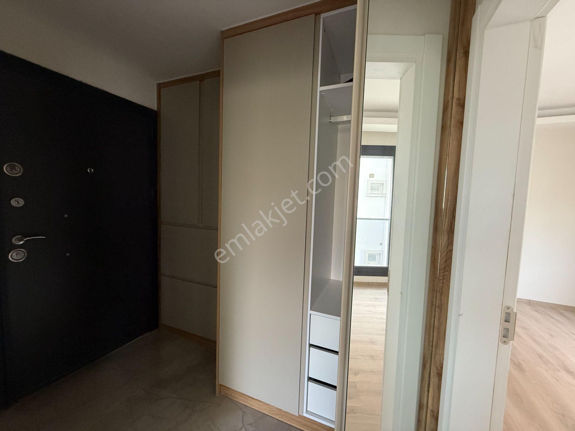 Seferihisar Camikebir’de Önü Açık, Geniş Balkonlu, Vestiyerli Sıfır 1+1 Satılık Daire - Görsel 20