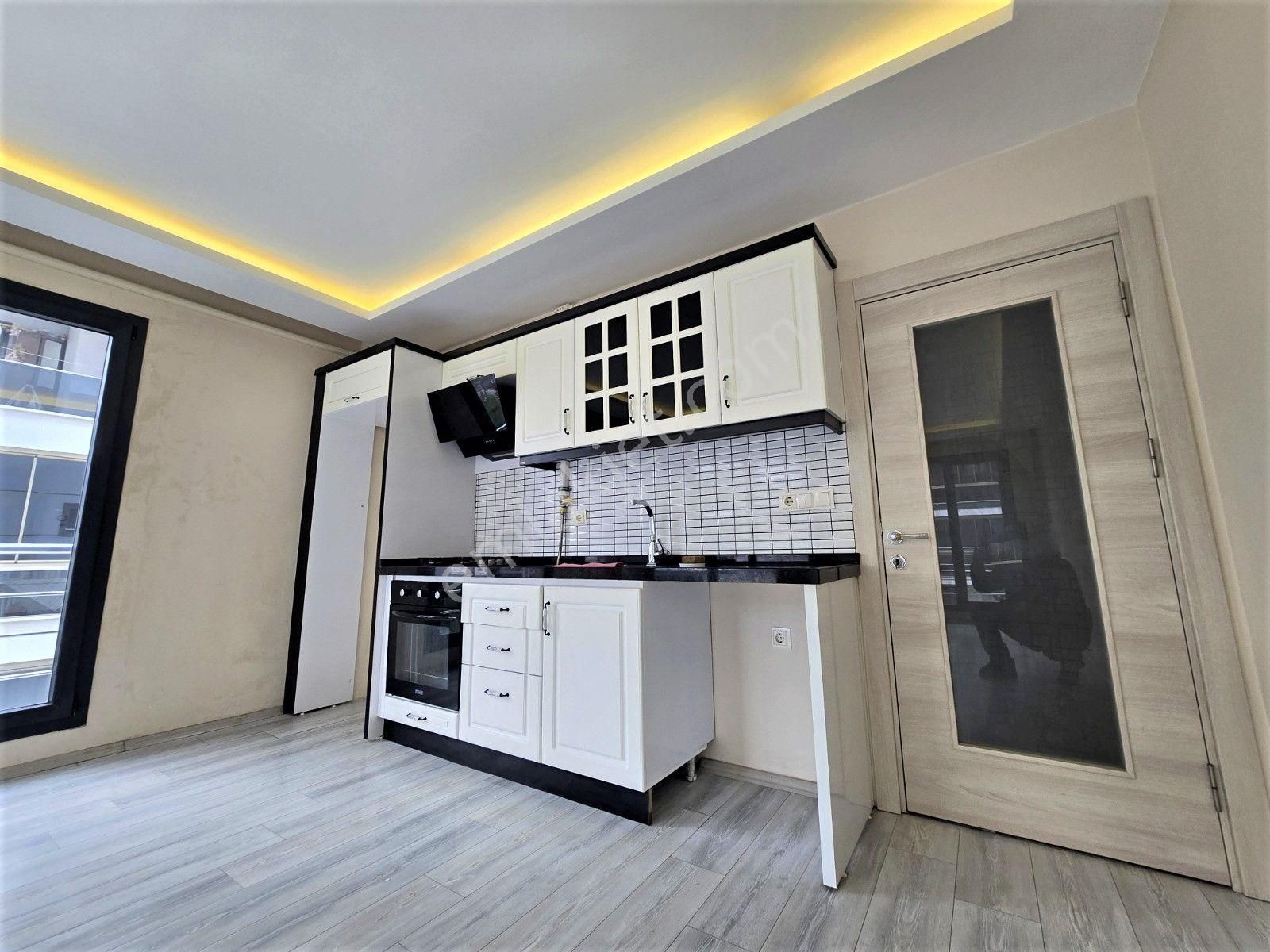 🟠🟠alfa'dan Akçay'da Satılık Ön Cephe Arakat Asansörlü Geniş 1+1 Daire