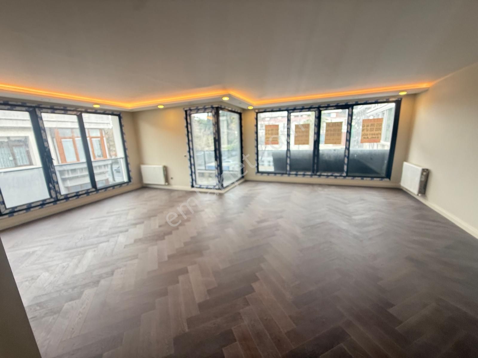 Barış'tan Kapalı Otoparklı Çift Girişli 5+2 Lüks Dubleks Daire - Görsel 11