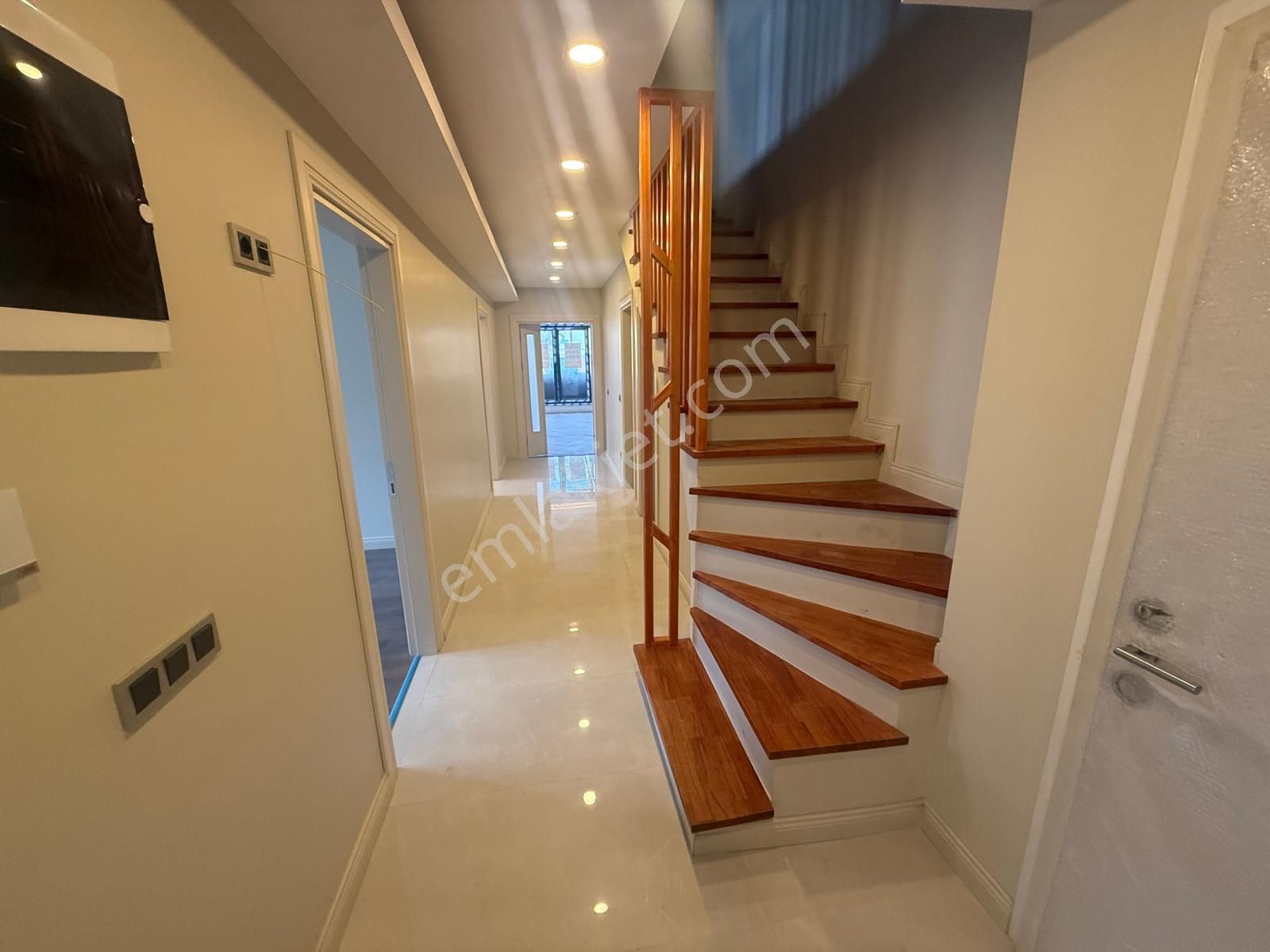 Barış'tan Kapalı Otoparklı Çift Girişli 5+2 Lüks Dubleks Daire - Görsel 27