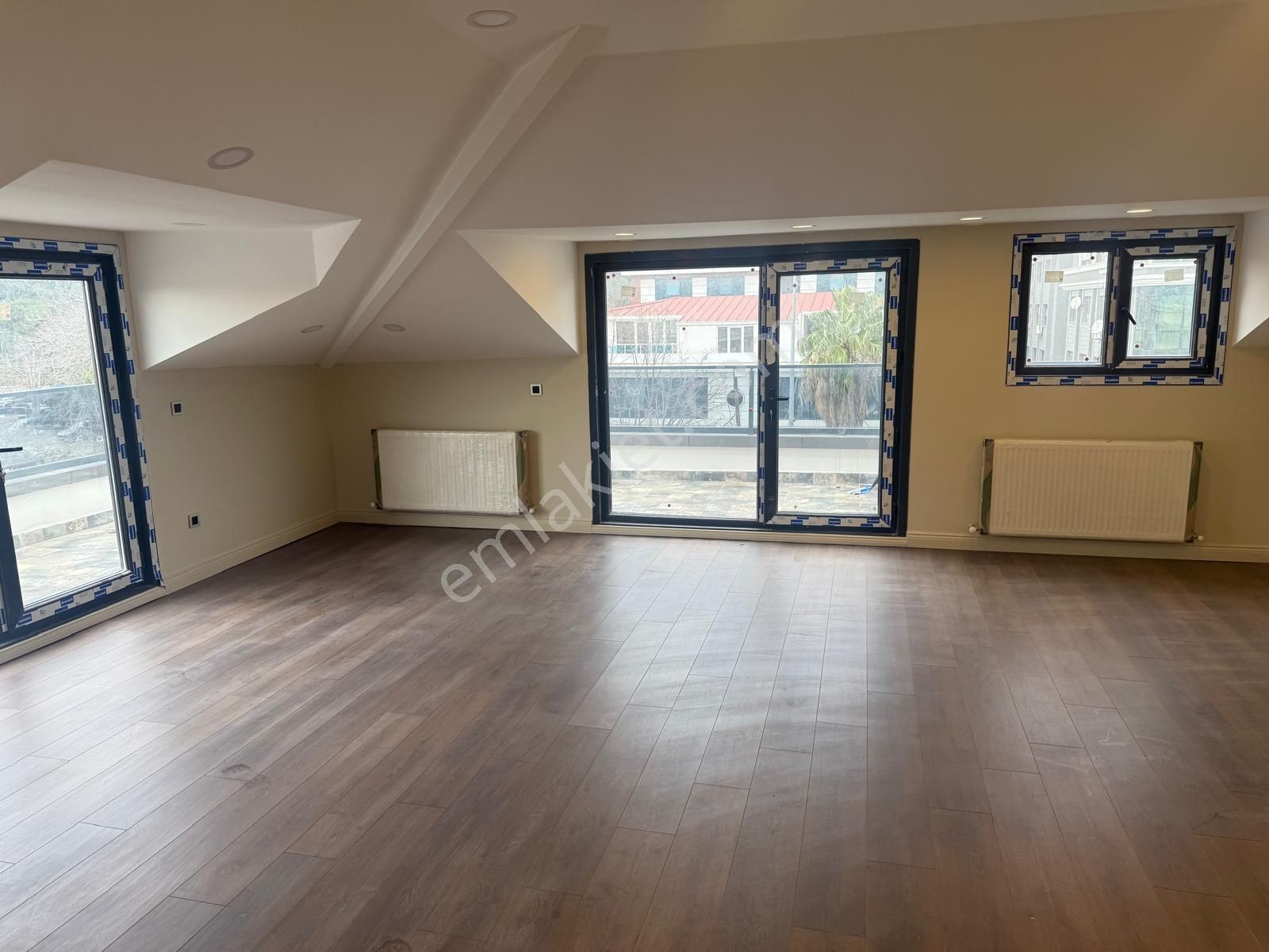 Barış'tan Kapalı Otoparklı Çift Girişli 5+2 Lüks Dubleks Daire - Görsel 17