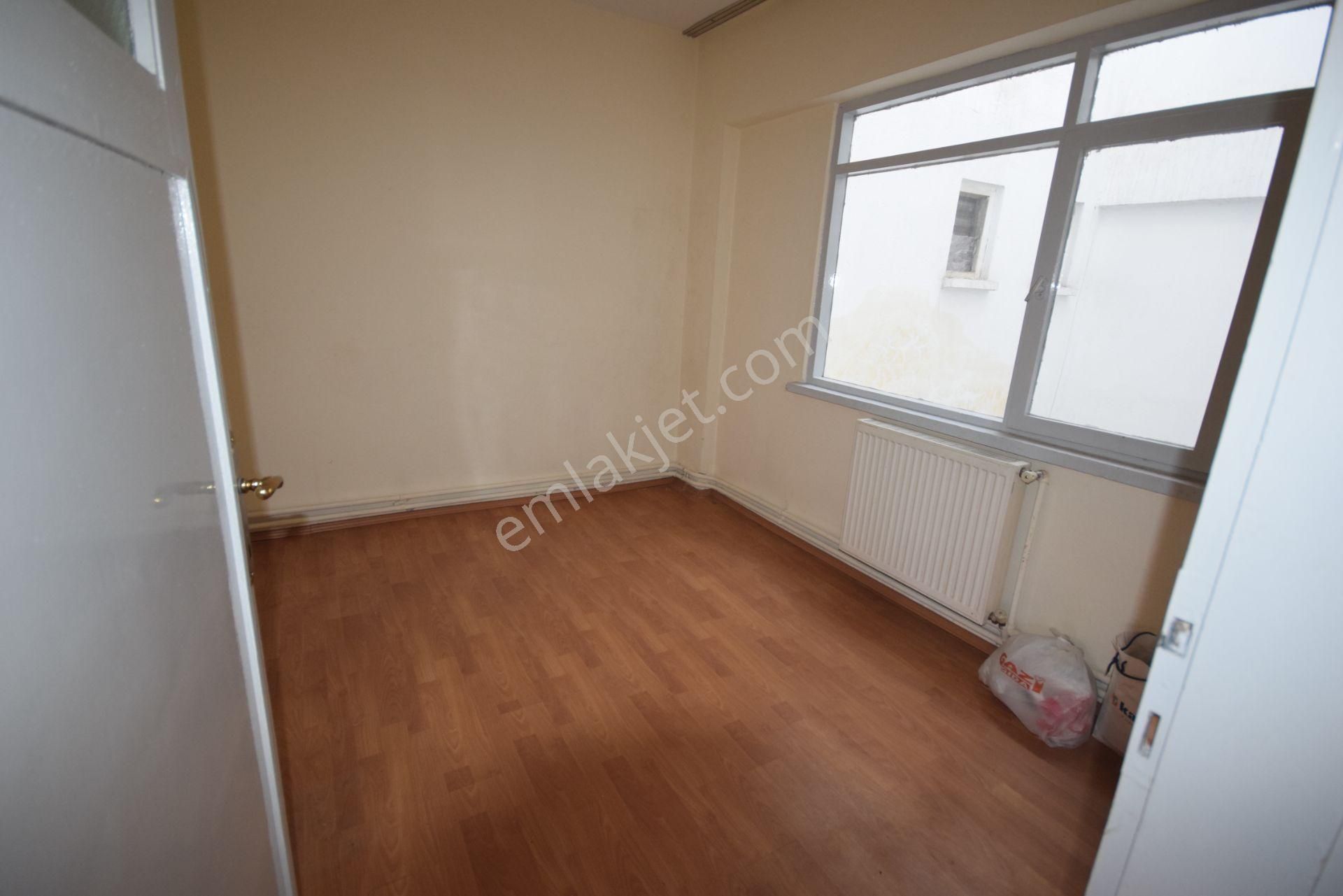 İlk-ev'den Dikmen Caddesine Çetin Emeç Bulvarına Yakın Arakatta 3+1 2 Odası Bağımlı Kombili - Görsel 9