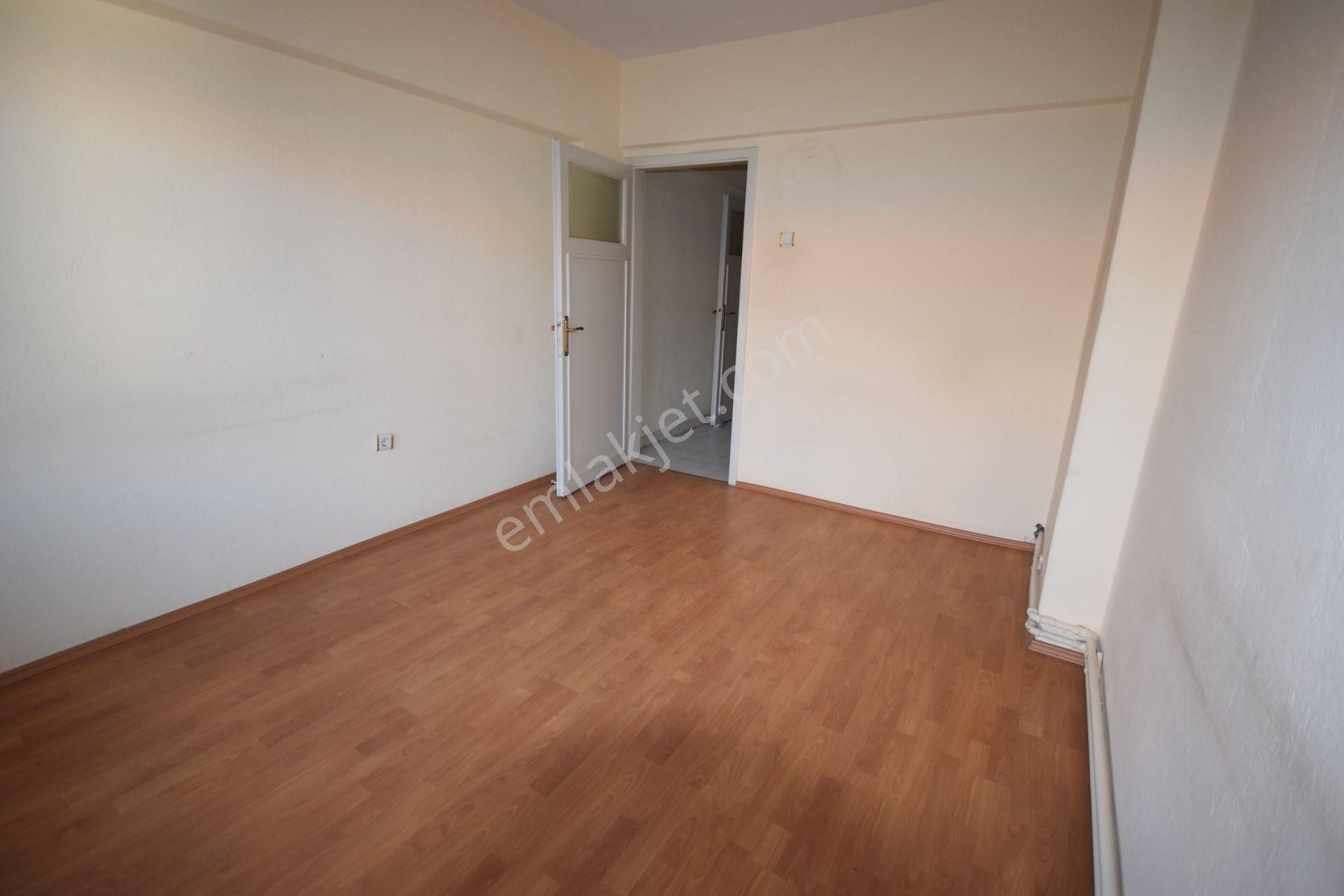 İlk-ev'den Dikmen Caddesine Çetin Emeç Bulvarına Yakın Arakatta 3+1 2 Odası Bağımlı Kombili - Görsel 18